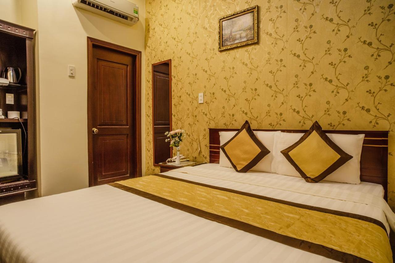 Dong Bao Hotel Chau Doc Exterior photo