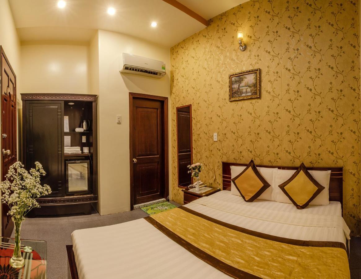 Dong Bao Hotel Chau Doc Exterior photo