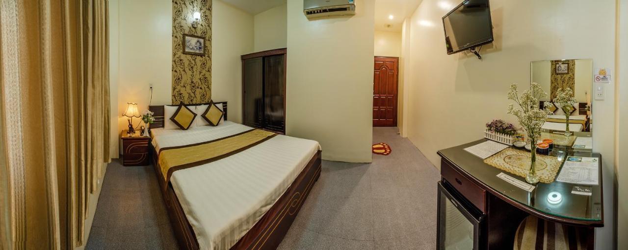 Dong Bao Hotel Chau Doc Exterior photo